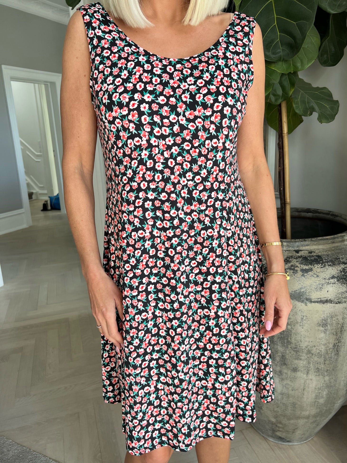 Maj Small Flower - Sød elastisk sommerkjole i blomsterprint